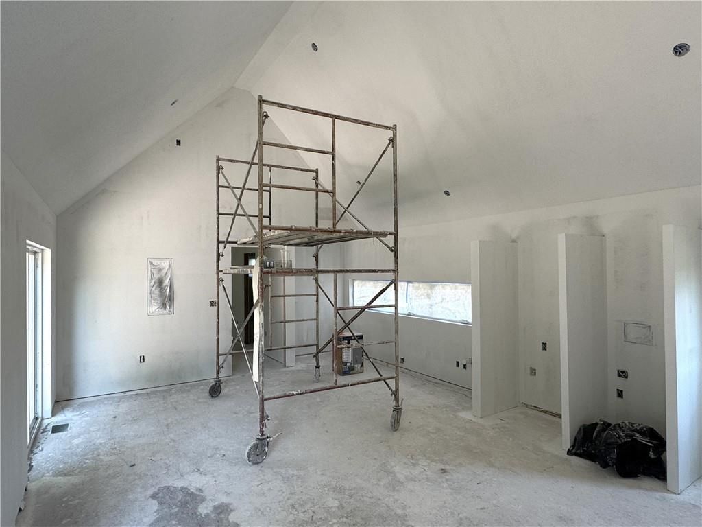 258 Sycamore Drive — photo 5