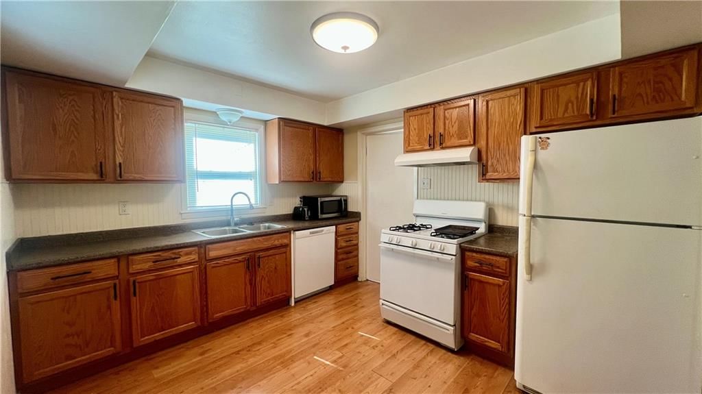 1445 E 77 Street — photo 16