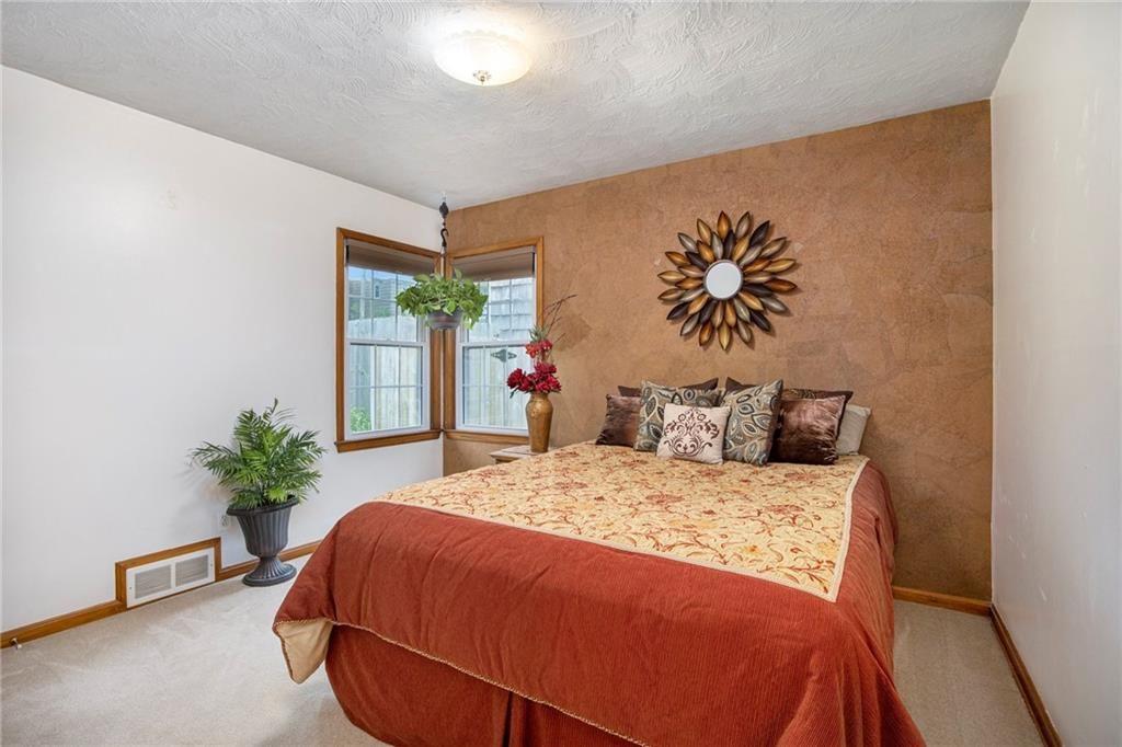 4520 W 54th Terrace — photo 12