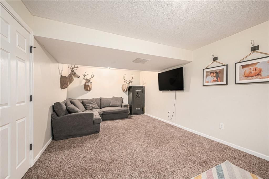 Photo 18 of 28 - 5862 SW Reed Lane