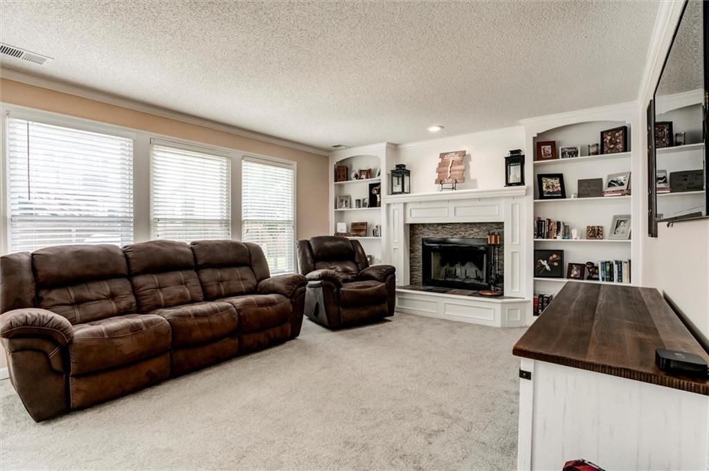 21625 W 53rd Terrace — photo 21
