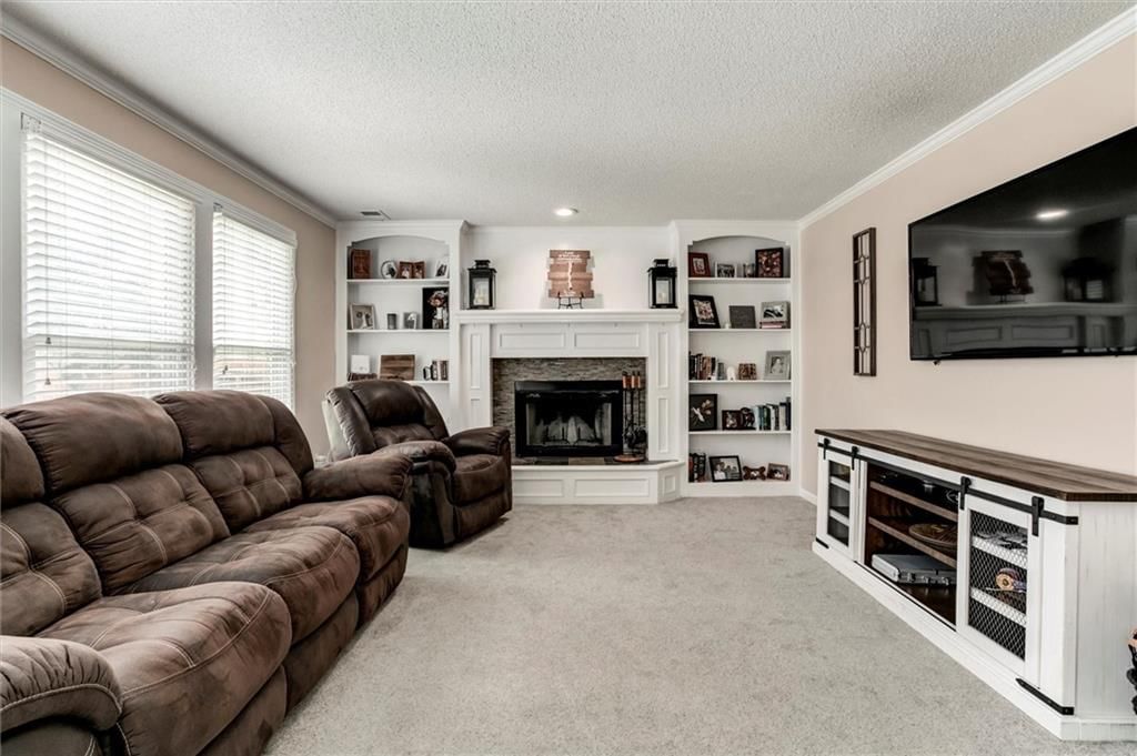 21625 W 53rd Terrace — photo 22