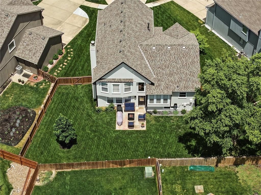 21625 W 53rd Terrace — photo 36