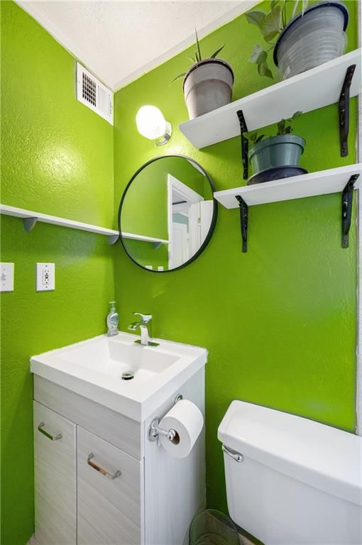 11410 W 68th Terrace — photo 22