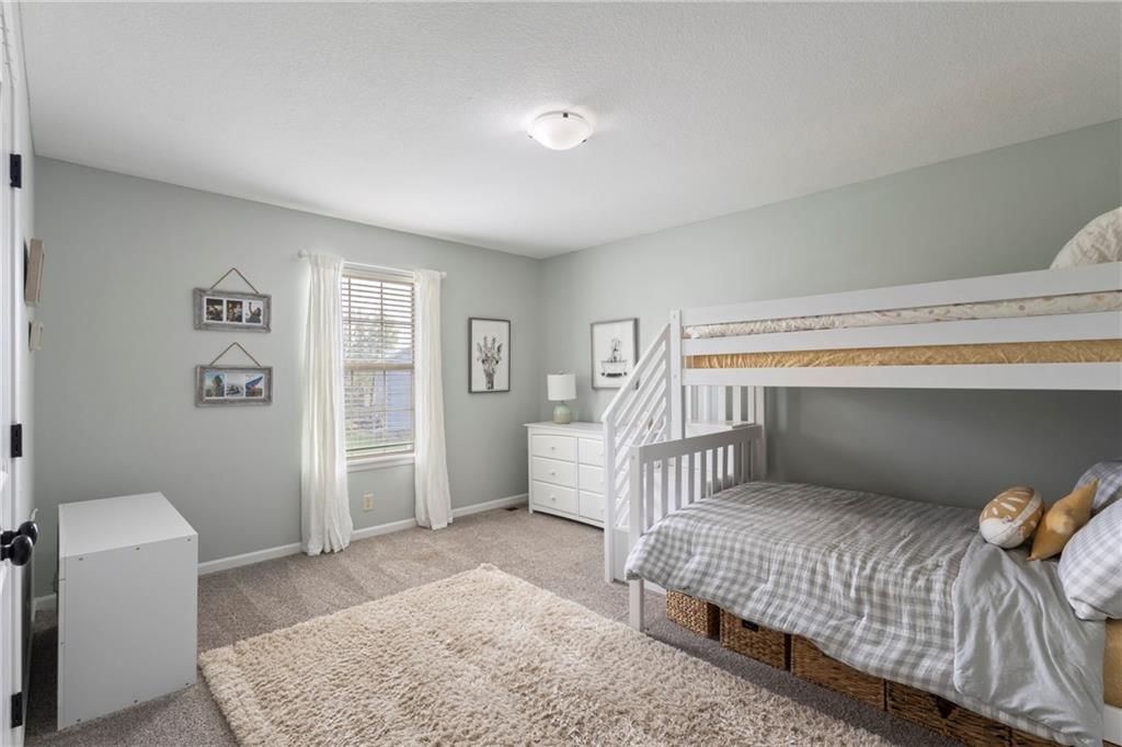 701 Hollis Avenue — photo 17
