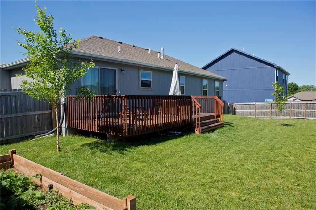 701 Hollis Avenue — photo 34