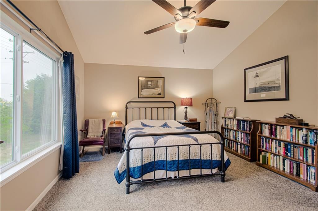 Photo 12 of 23 - 214 N McGee Street