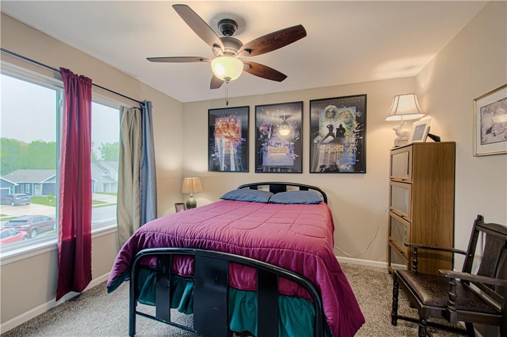 Photo 16 of 23 - 214 N McGee Street