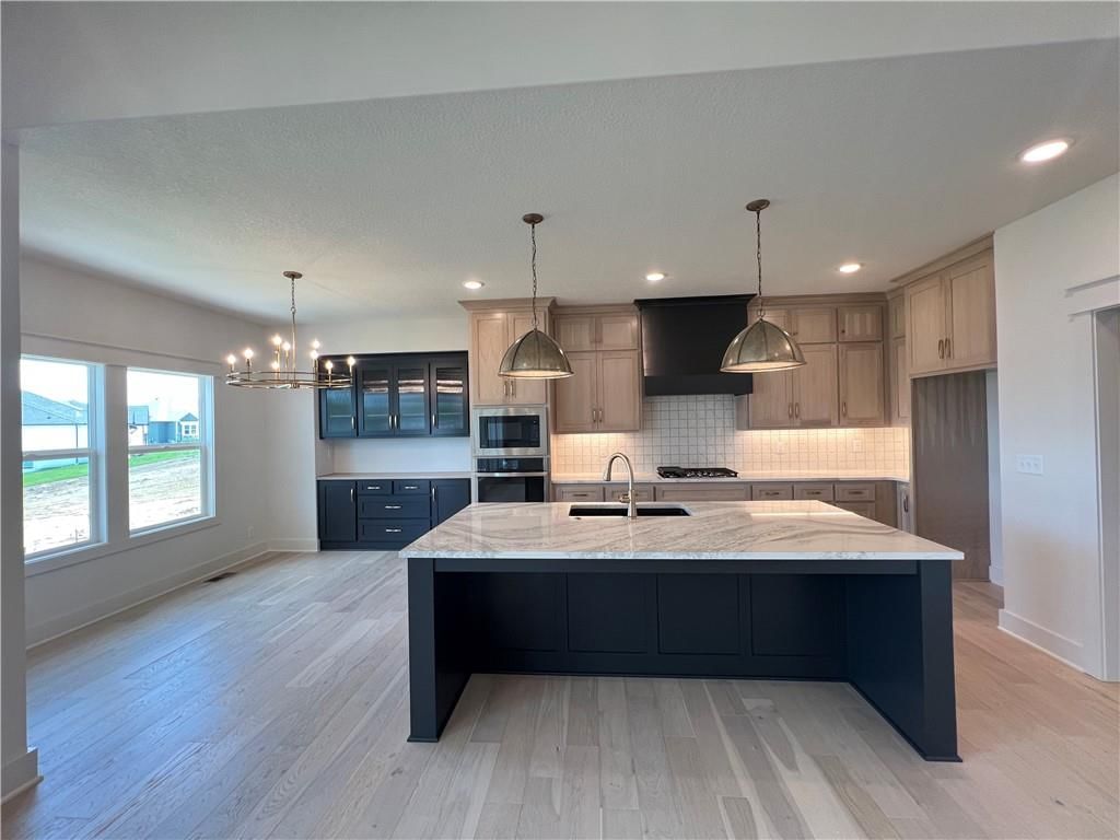 16311 Mustang Street — photo 11