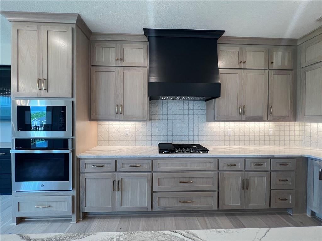 16311 Mustang Street — photo 12
