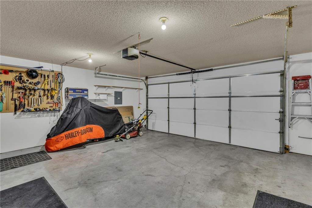823 S Pecan Street — photo 28