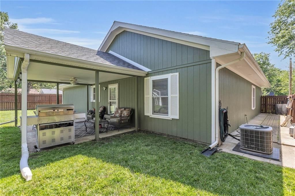 823 S Pecan Street — photo 32