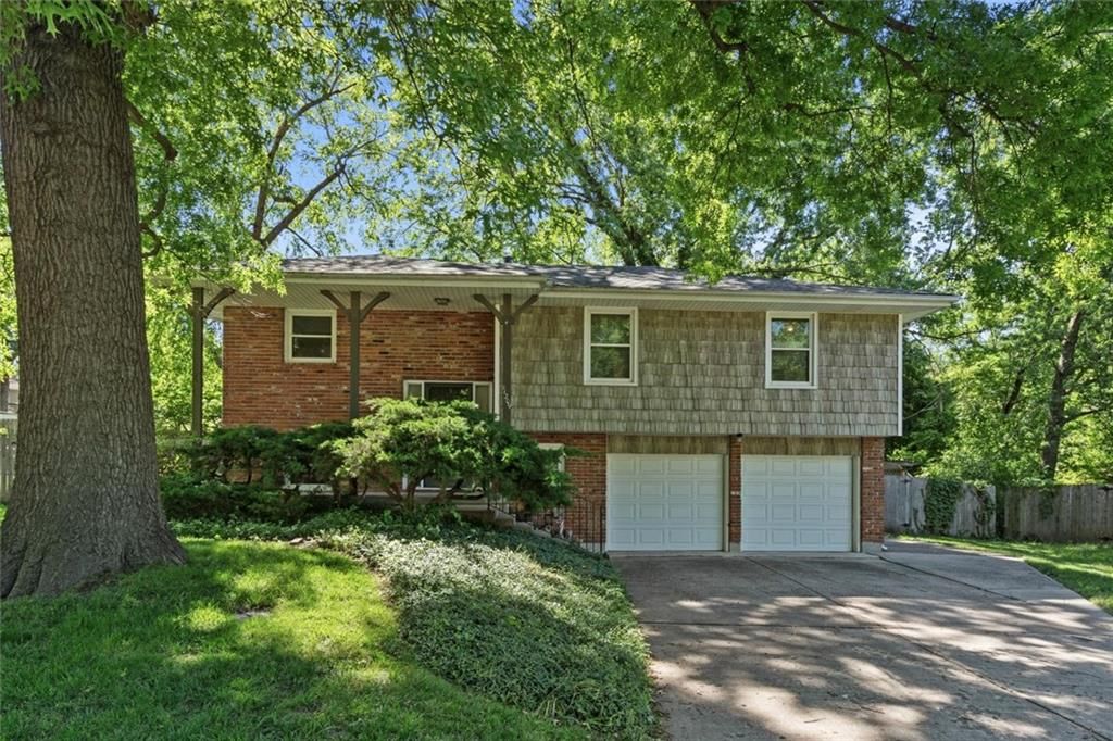 11209 E 60th Street — photo 1
