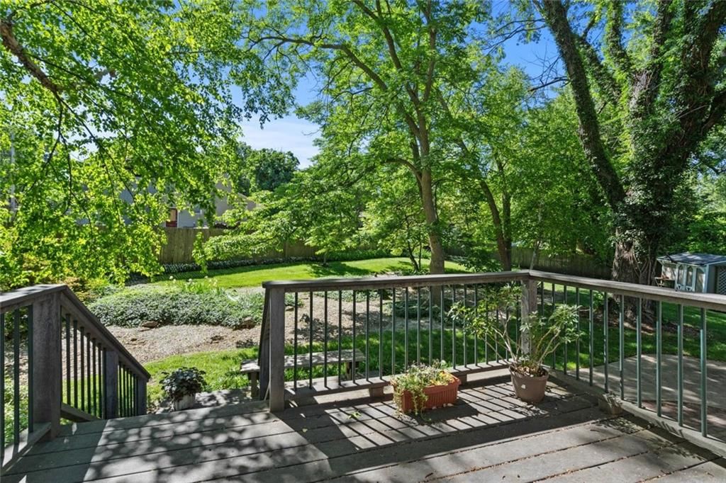 11209 E 60th Street — photo 2