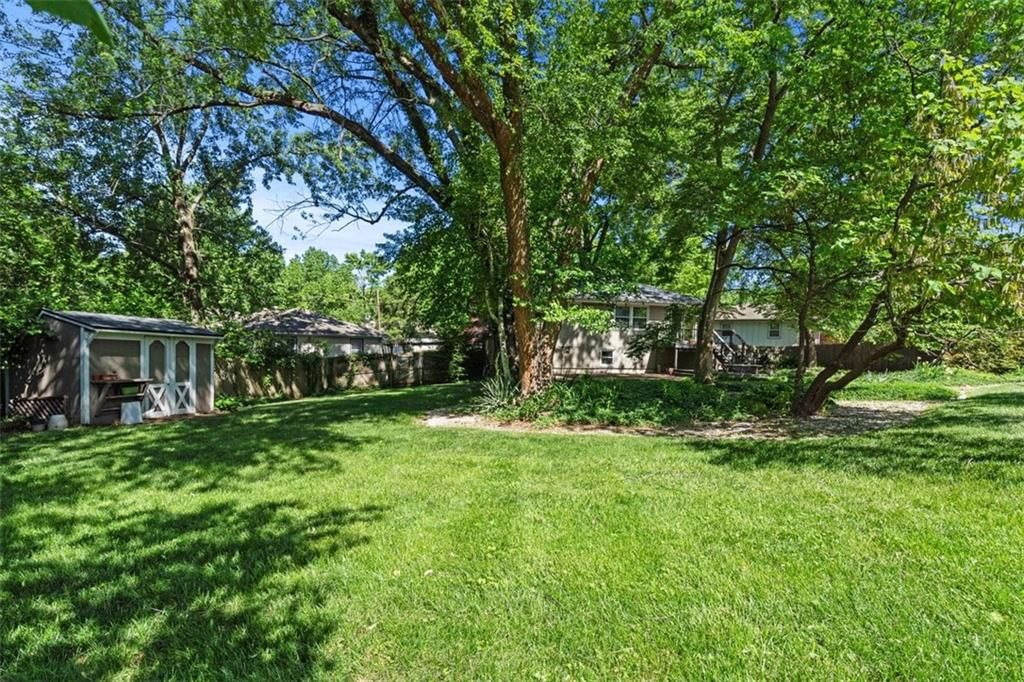11209 E 60th Street — photo 3