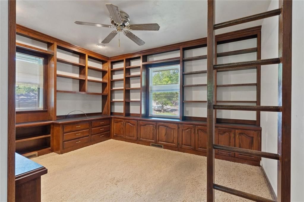 11209 E 60th Street — photo 12