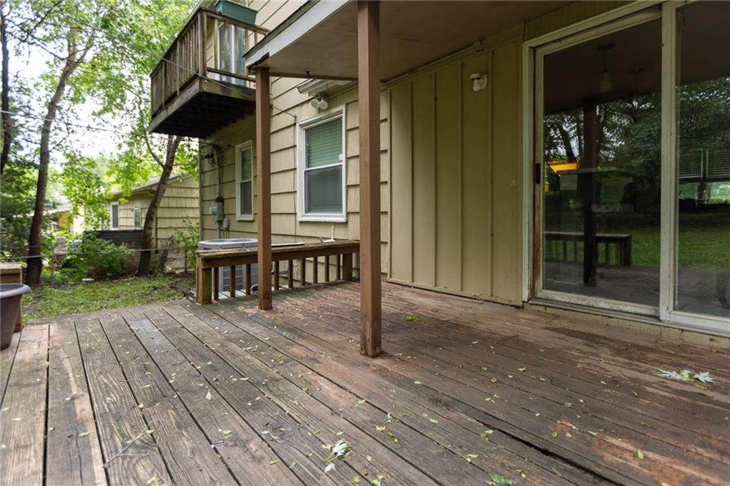 9017 Wornall Road — photo 25