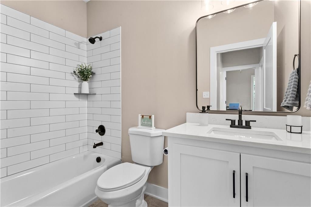 303 SW 17th Street — photo 33