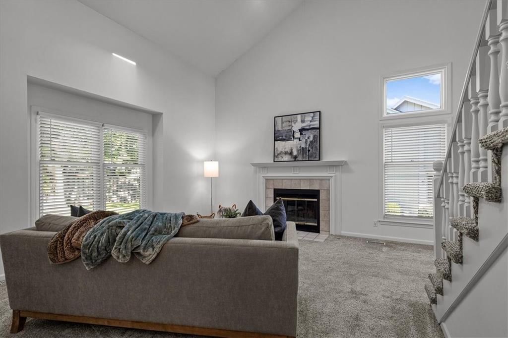 9036 W 121st Terrace — photo 5