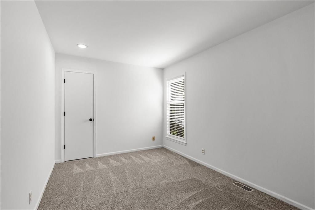 9036 W 121st Terrace — photo 12