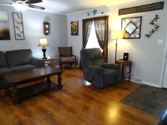 1502 S Main Street — photo 17