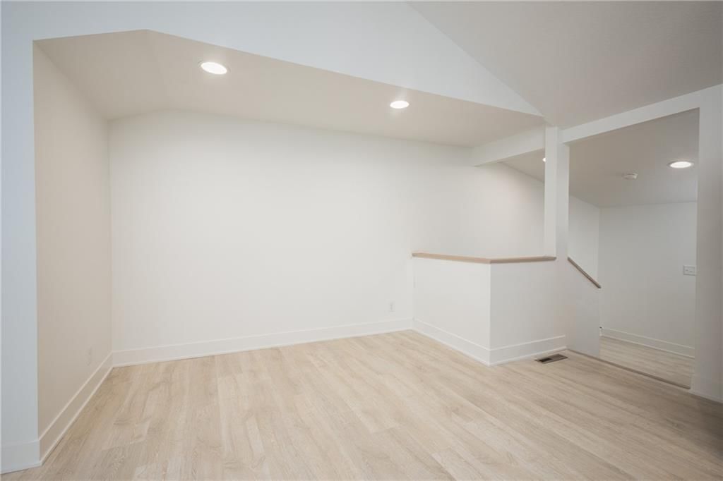 1424 S Liberty Street — photo 5