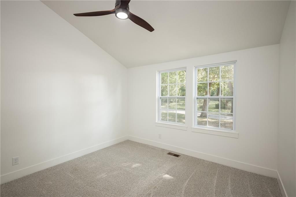 1424 S Liberty Street — photo 12