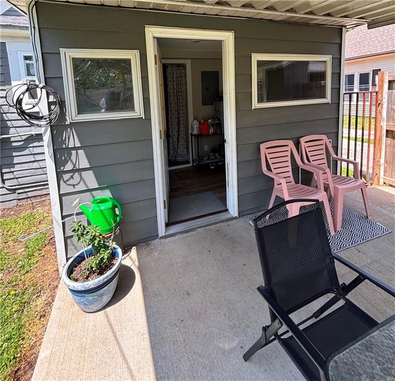 Photo 11 of 37 - 620 S Evergreen Avenue