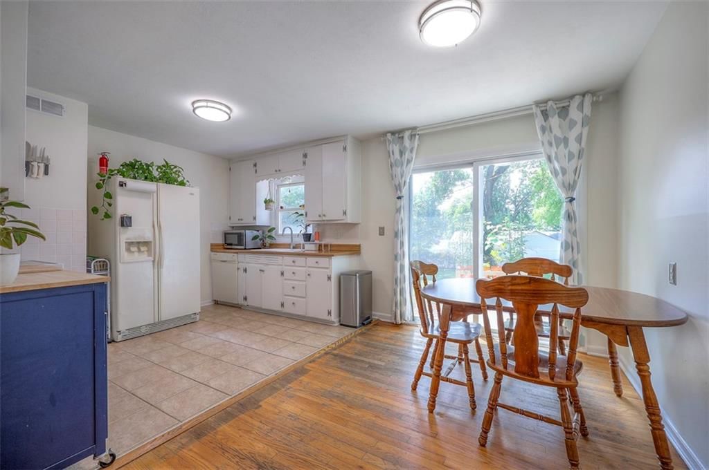 Photo 9 of 21 - 5815 W 70th Street