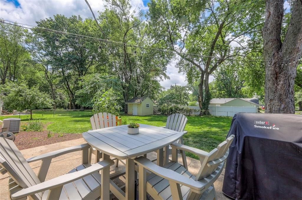 Photo 21 of 21 - 5815 W 70th Street