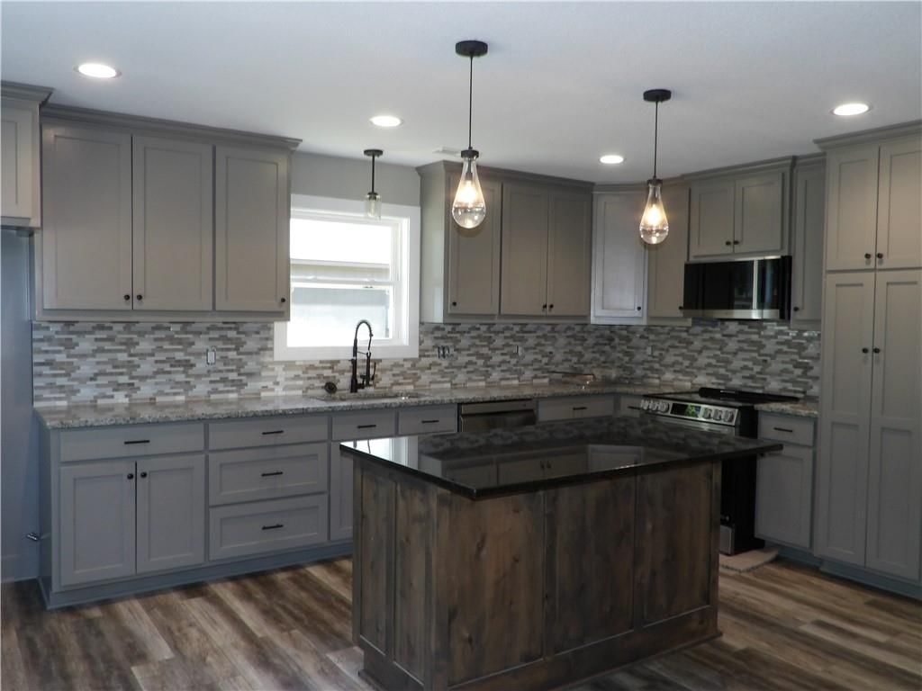 1103 S Olive Street — photo 3