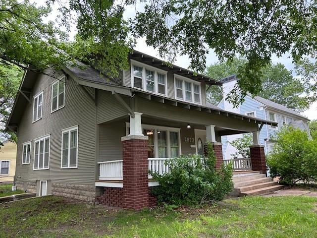 Photo 30 of 32 - 2823 Clark Avenue