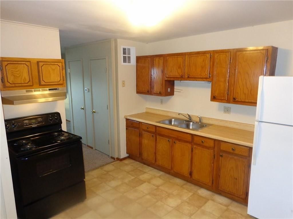 100 W Adams Street — photo 7