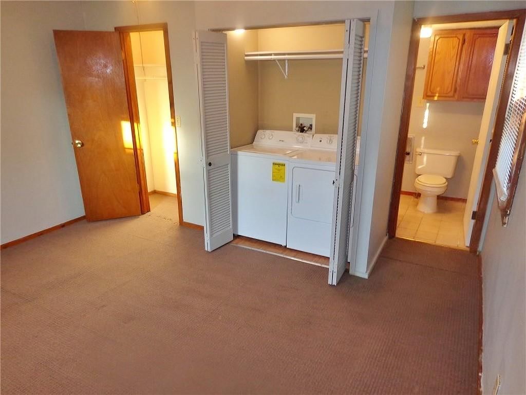 100 W Adams Street — photo 10