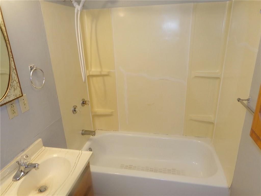 100 W Adams Street — photo 14