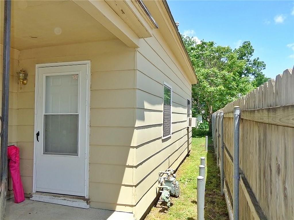 100 W Adams Street — photo 18