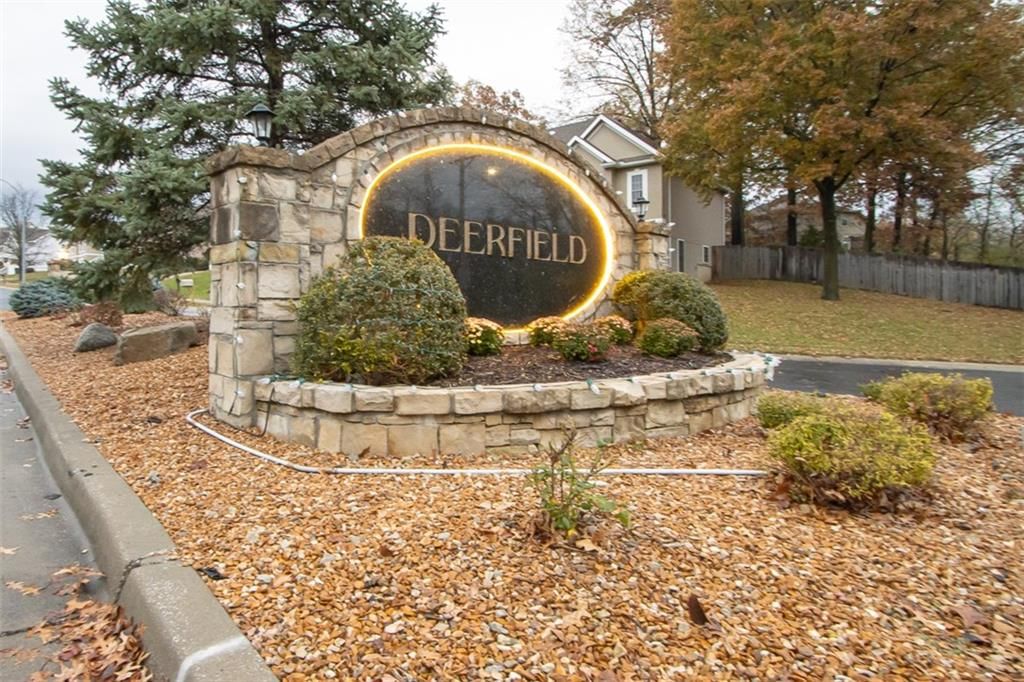 1 0 6 Deerfield Drive — photo 5