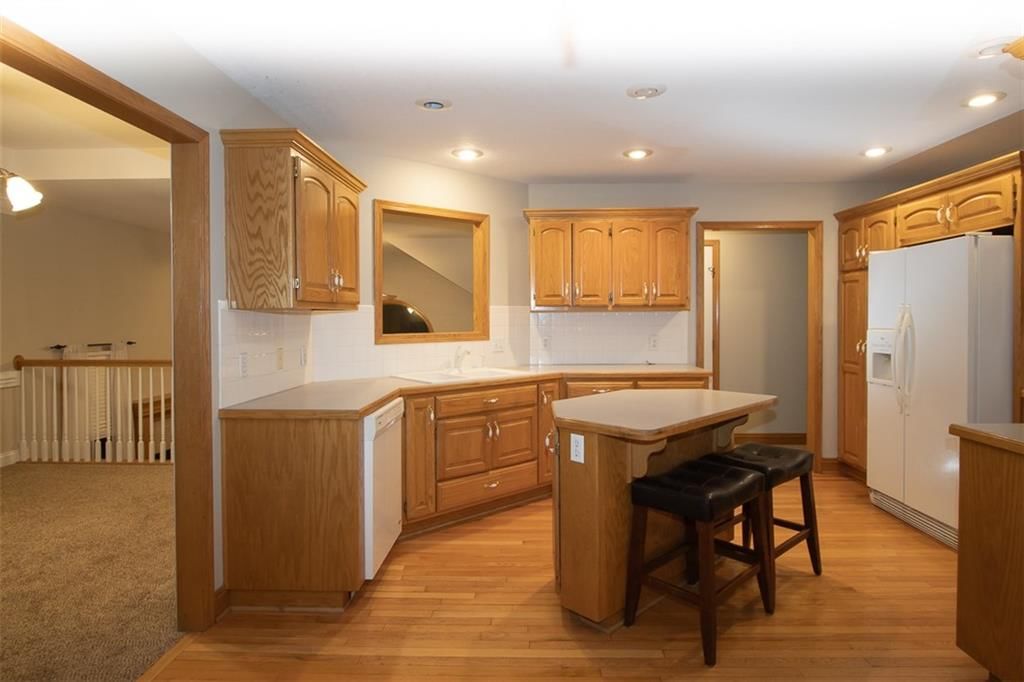 1 0 6 Deerfield Drive — photo 9