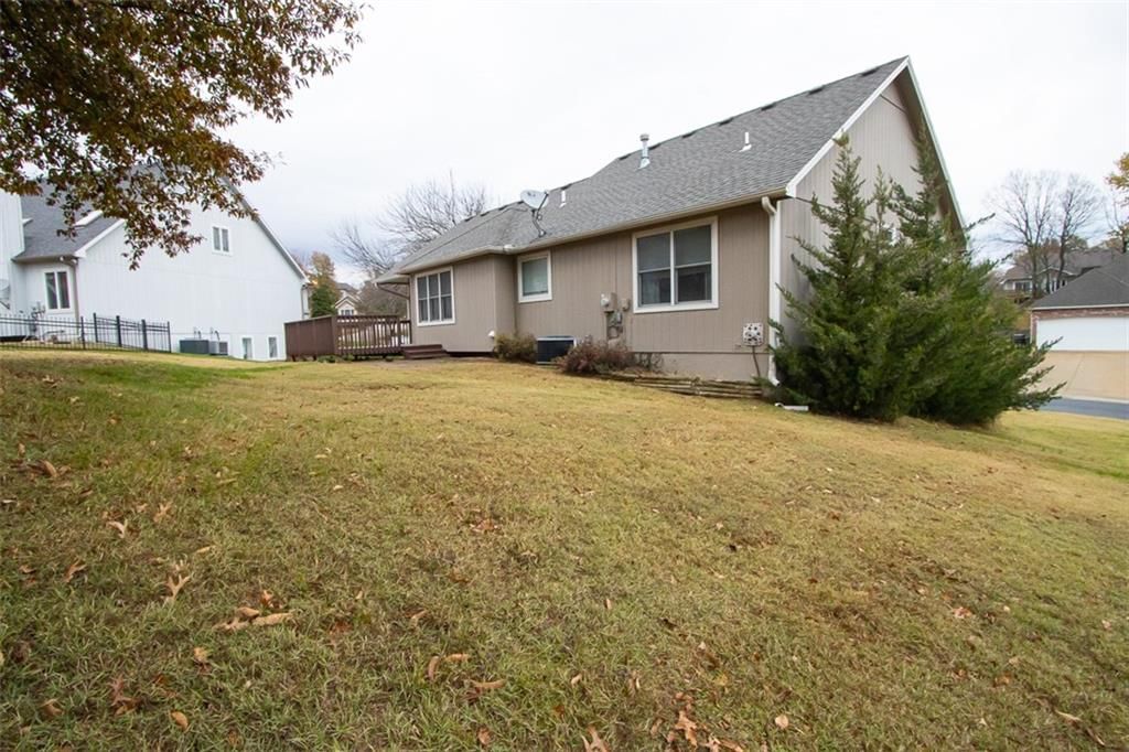 1 0 6 Deerfield Drive — photo 38