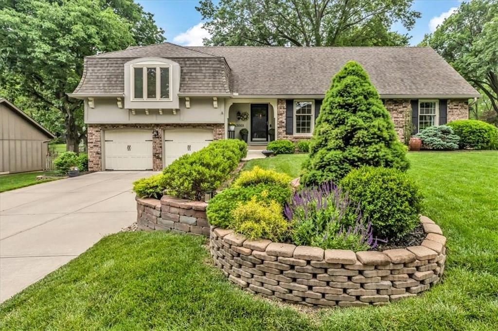 13003 W 77th Terrace, Shawnee, KS