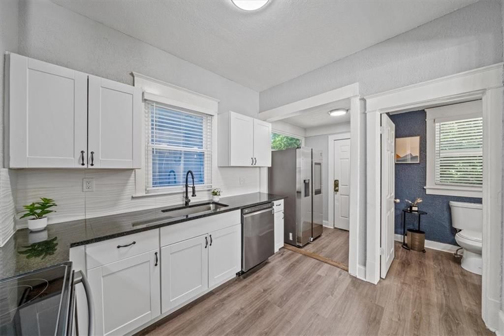 1316 E 42nd Street — photo 15