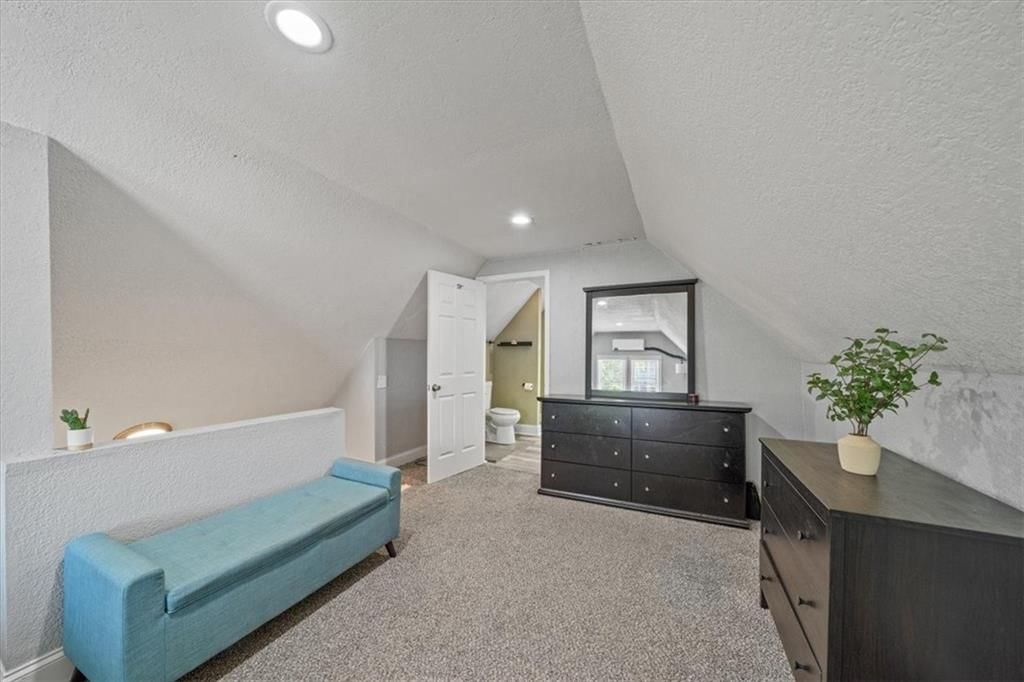 1316 E 42nd Street — photo 21