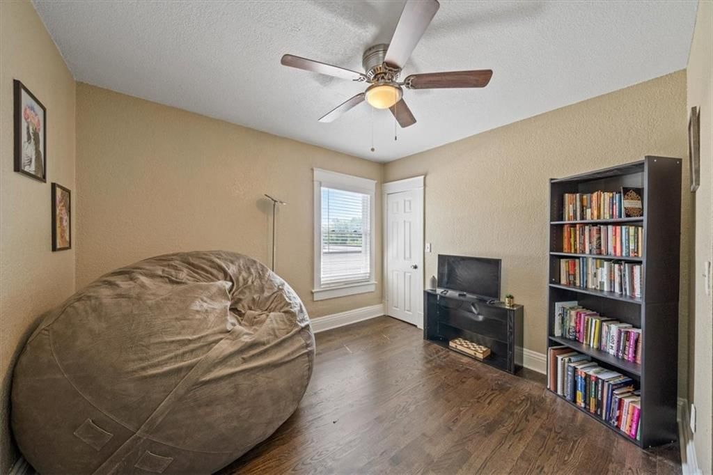 1316 E 42nd Street — photo 25