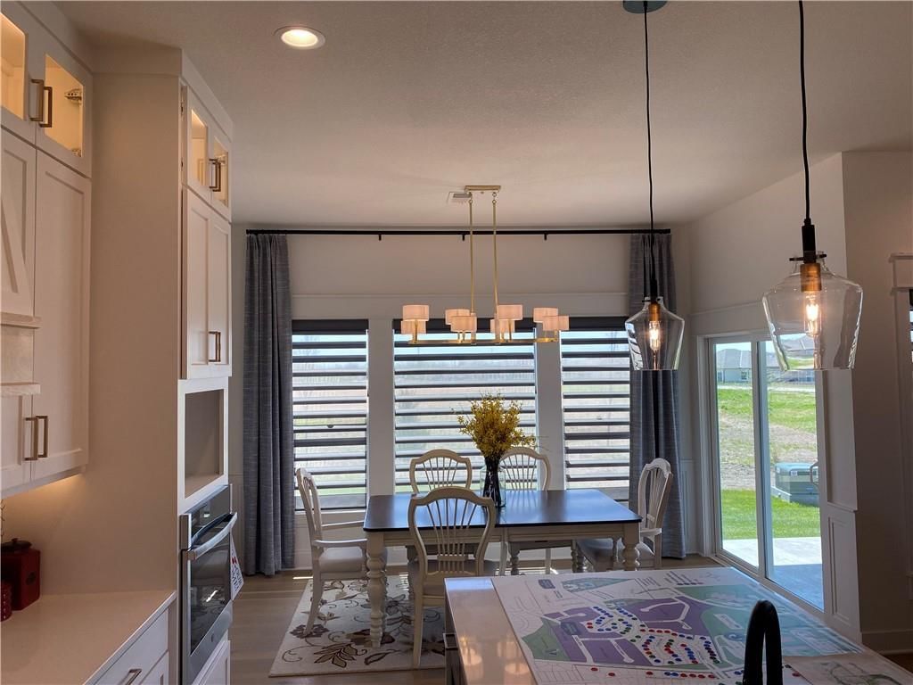 Photo 5 of 23 - 16441 S Penrose Lane