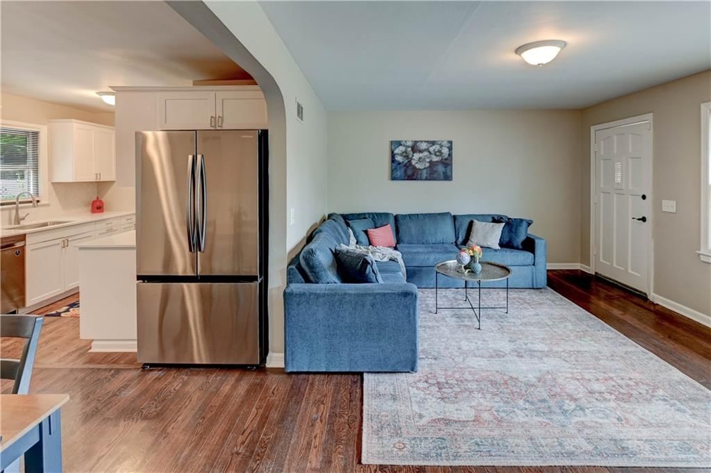 Photo 5 of 30 - 8604 E 79th Street