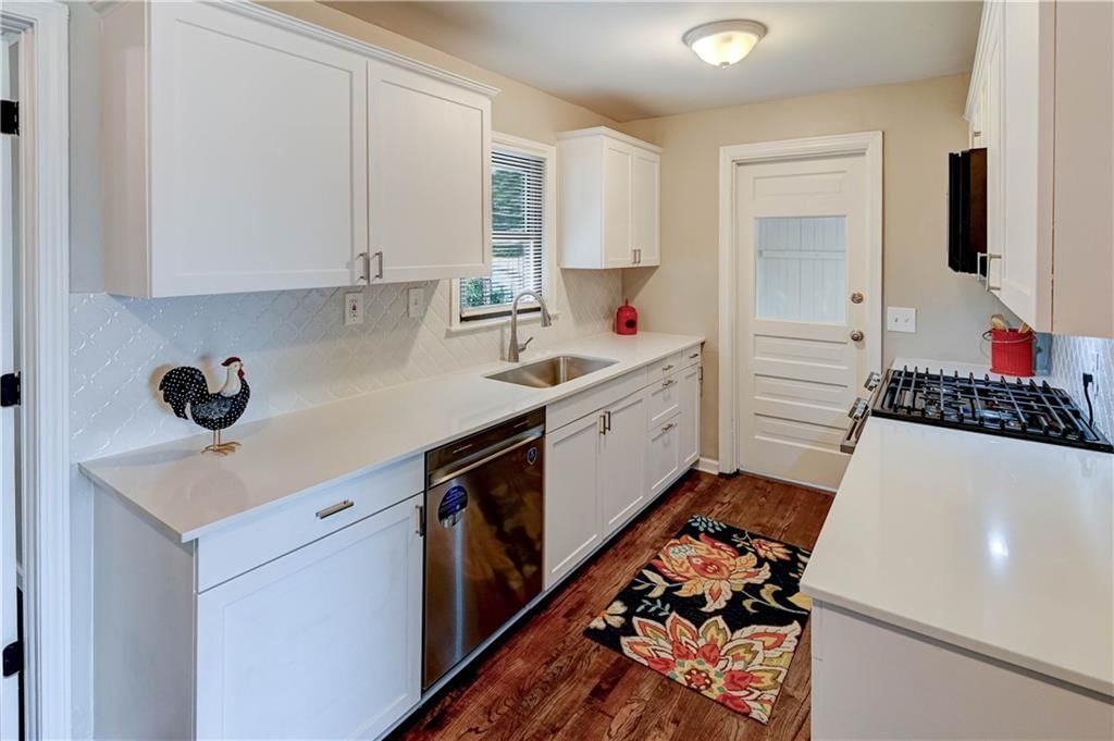 Photo 8 of 30 - 8604 E 79th Street