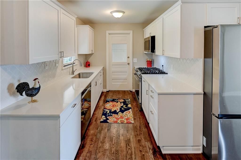 Photo 9 of 30 - 8604 E 79th Street