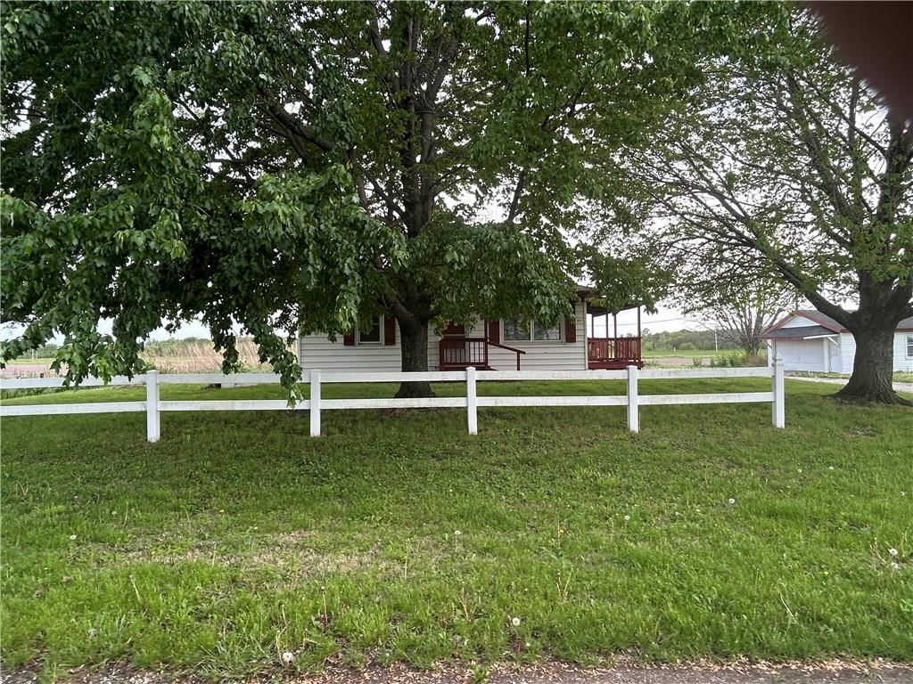 511 E Old Lexington Road — photo 2