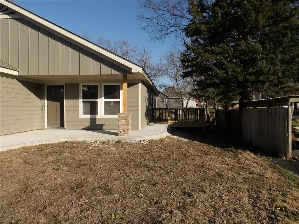 303 S Lexington Street — photo 2
