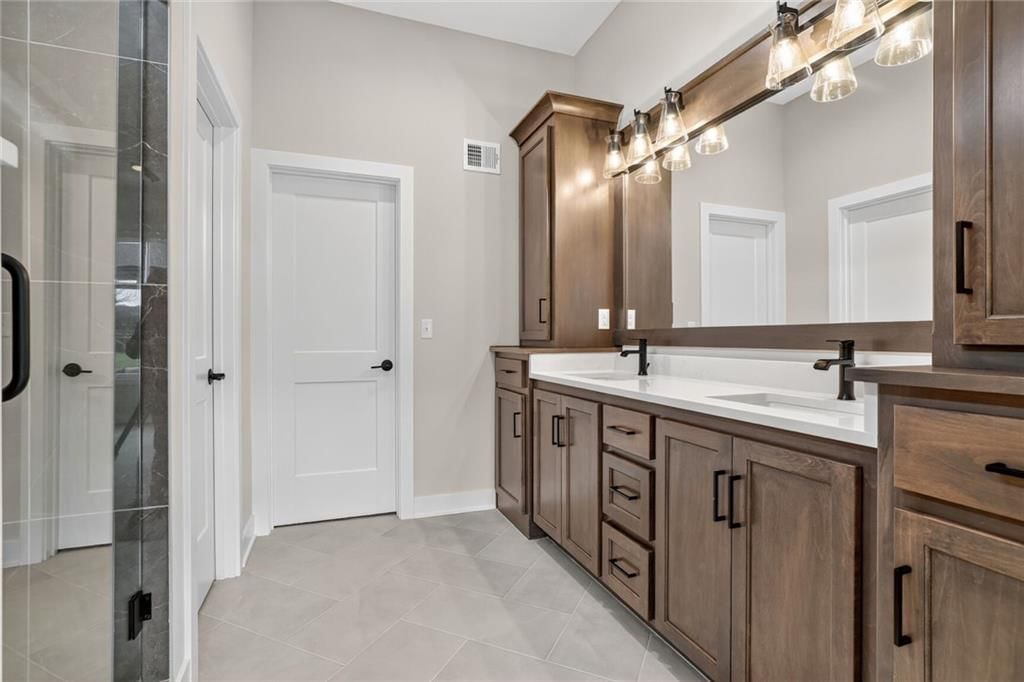 12425 Empress Street — photo 11